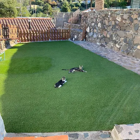 La Casa Vieja De La Montana * Santa Lucia