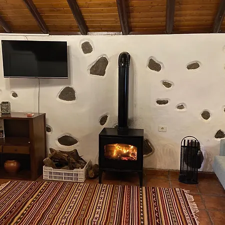 Hébergement de vacances La Casa Vieja De La Montana Santa Lucía